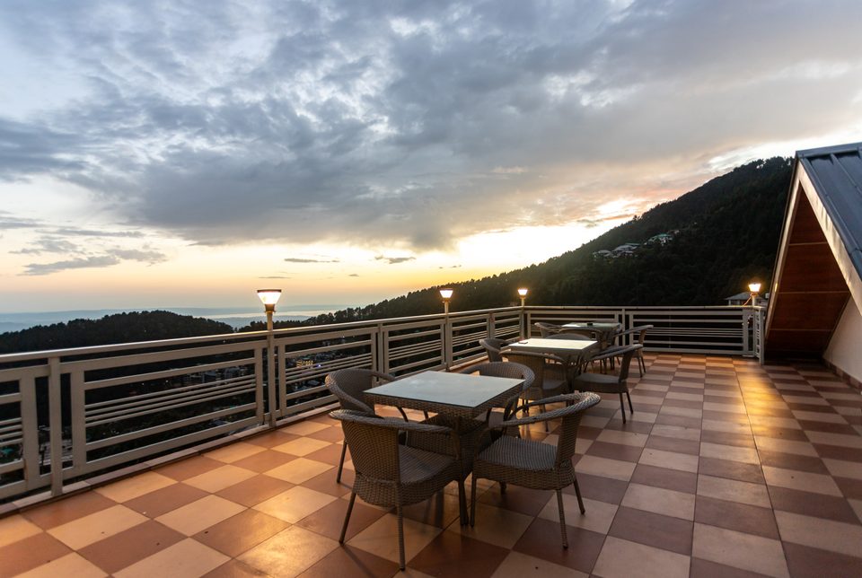 Roof terrace with mountain views at B.R. Resort